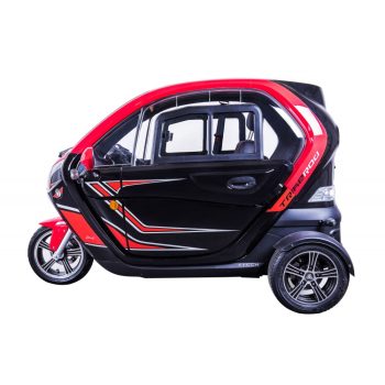 ELEKTROMOS MOPED AUTÓK